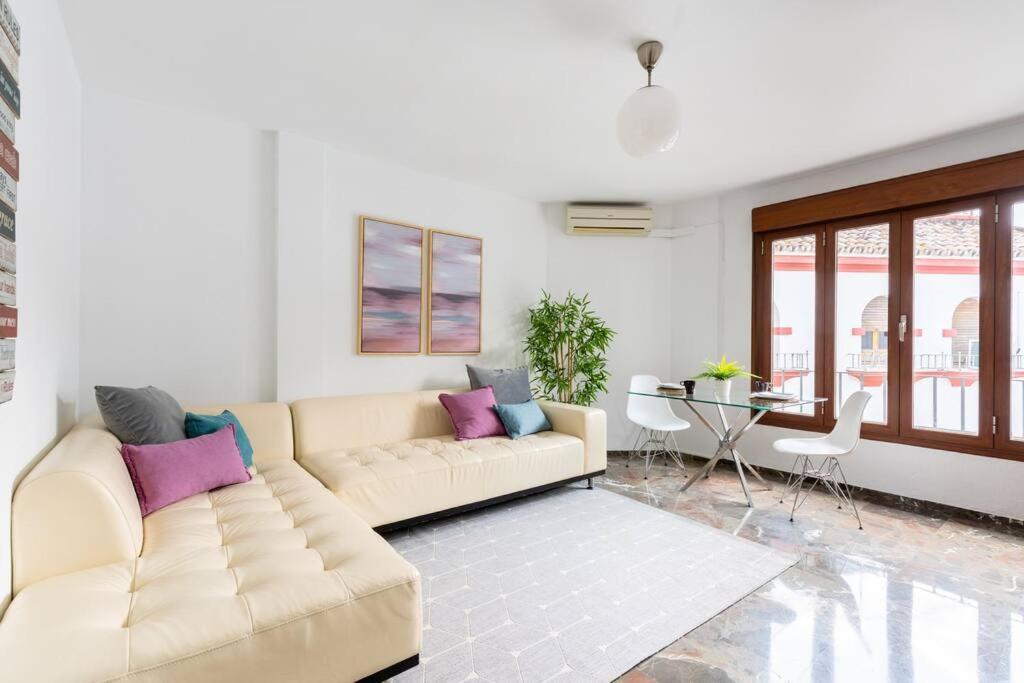Behouse Sierpes Apartment Seville Exterior photo