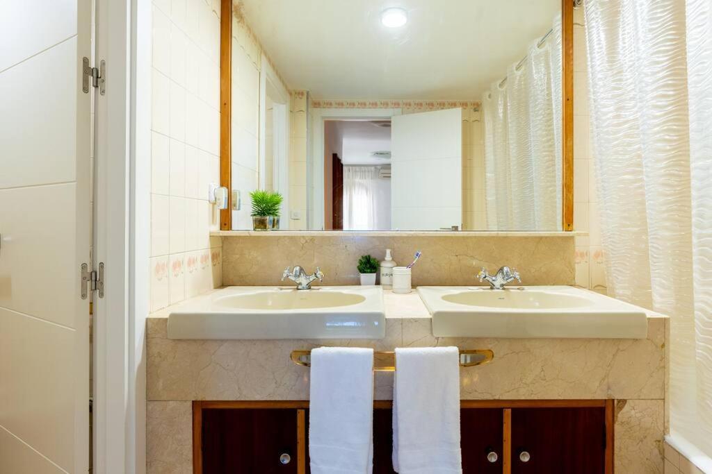 Behouse Sierpes Apartment Seville Exterior photo